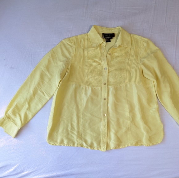 Diane Gilman 100% silk Yellow Long Sleeve Button Down Shirt Size Medium - Picture 2 of 10
